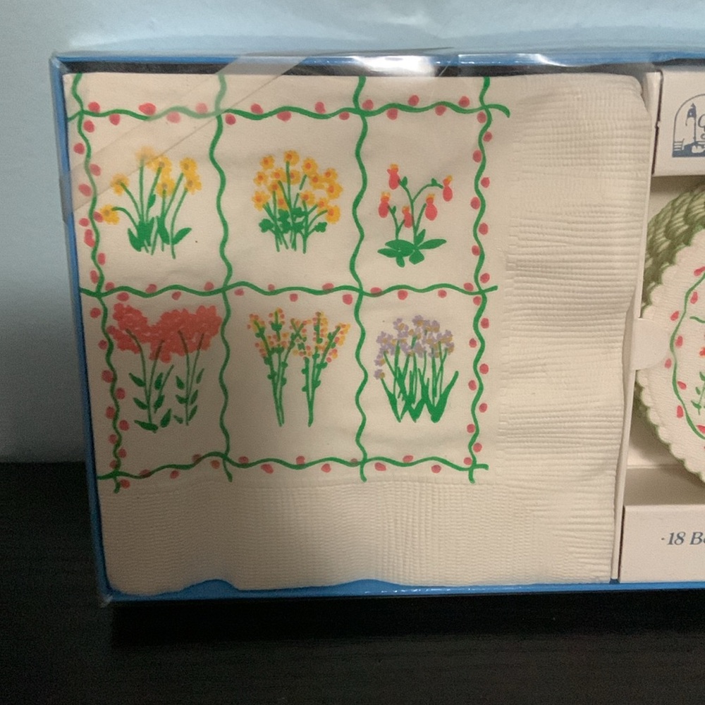 Vintage Hostess Napkin and Coaster Gift Pack - Picture 2 of 4